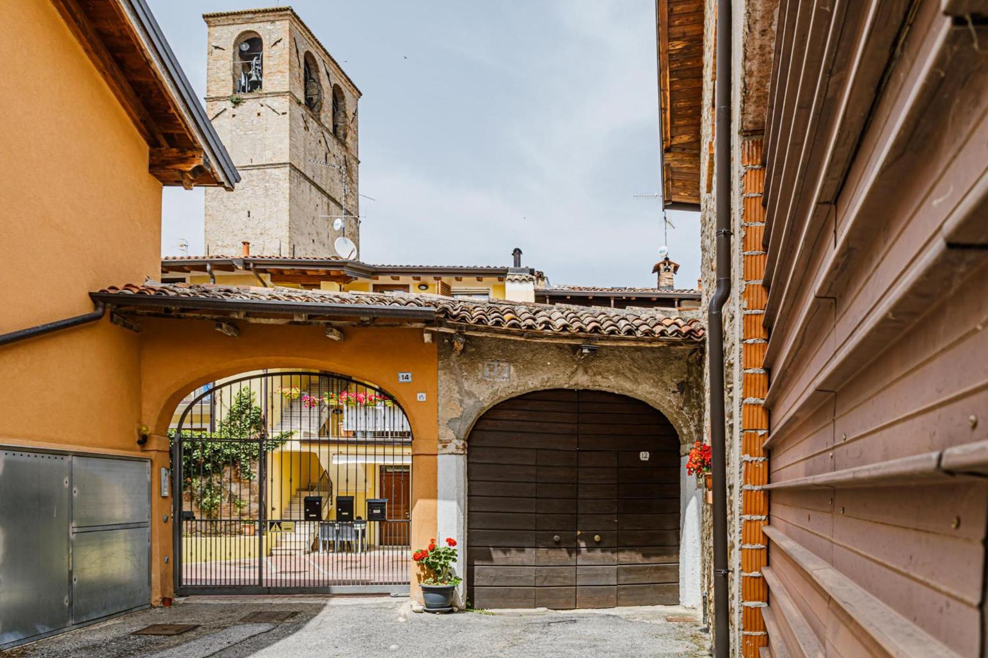 マネルバ・デル・ガルダCozy Castelloアパートメント エクステリア 写真