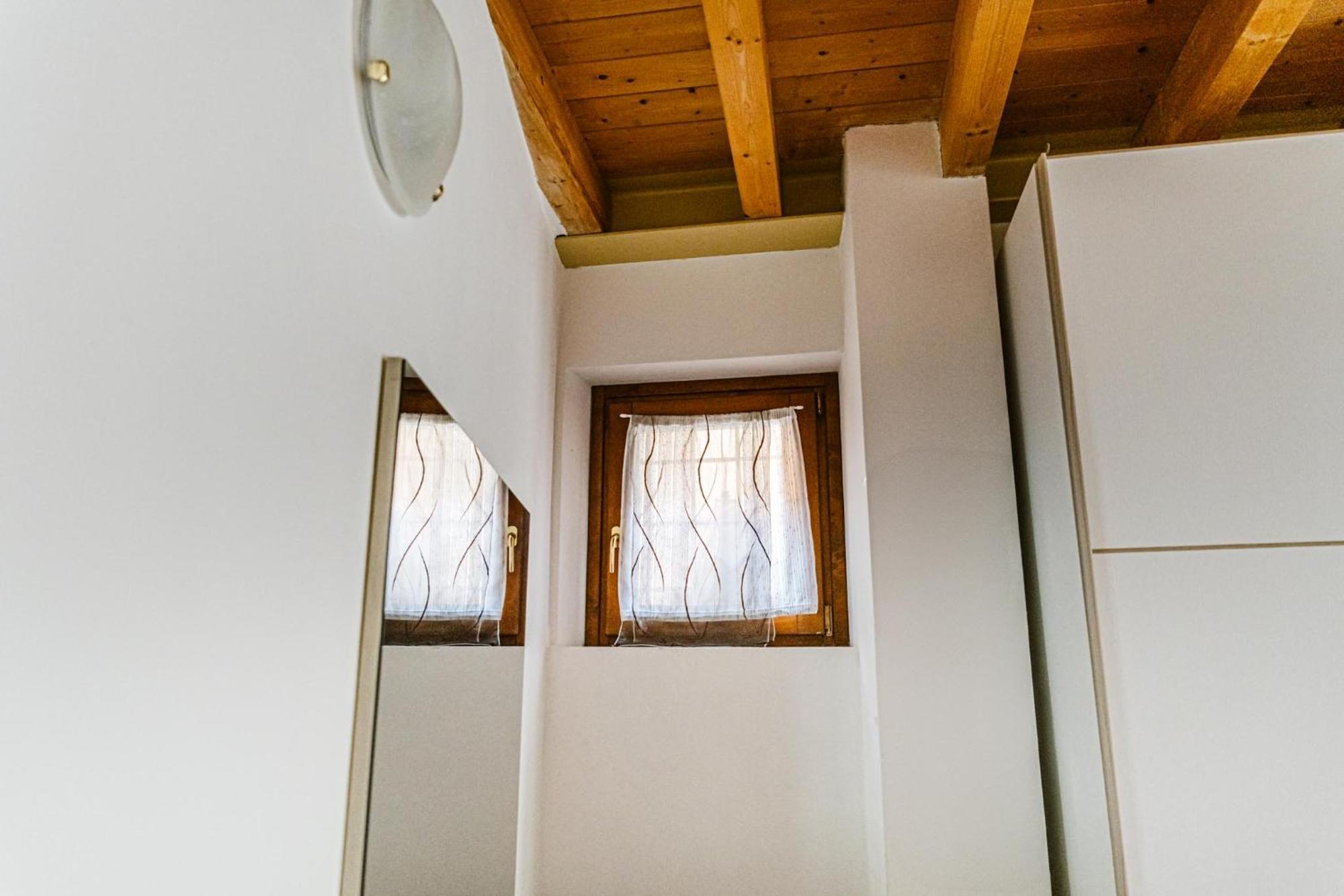マネルバ・デル・ガルダCozy Castelloアパートメント エクステリア 写真
